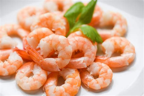15 Types of Seafood High in Iron .